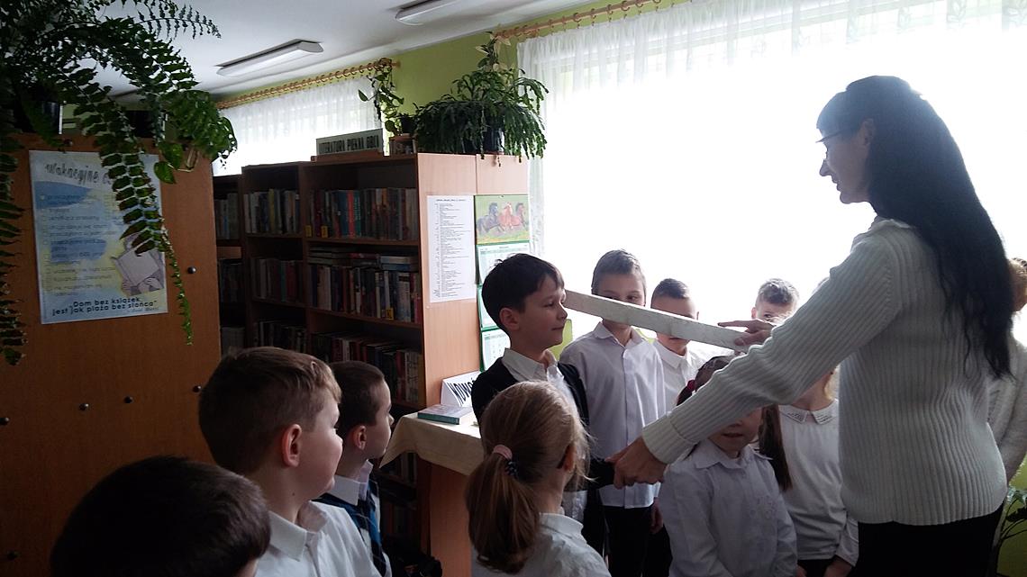 Pasowanie na czytelnika Biblioteki Publicznej w Bukówcu Górnym.